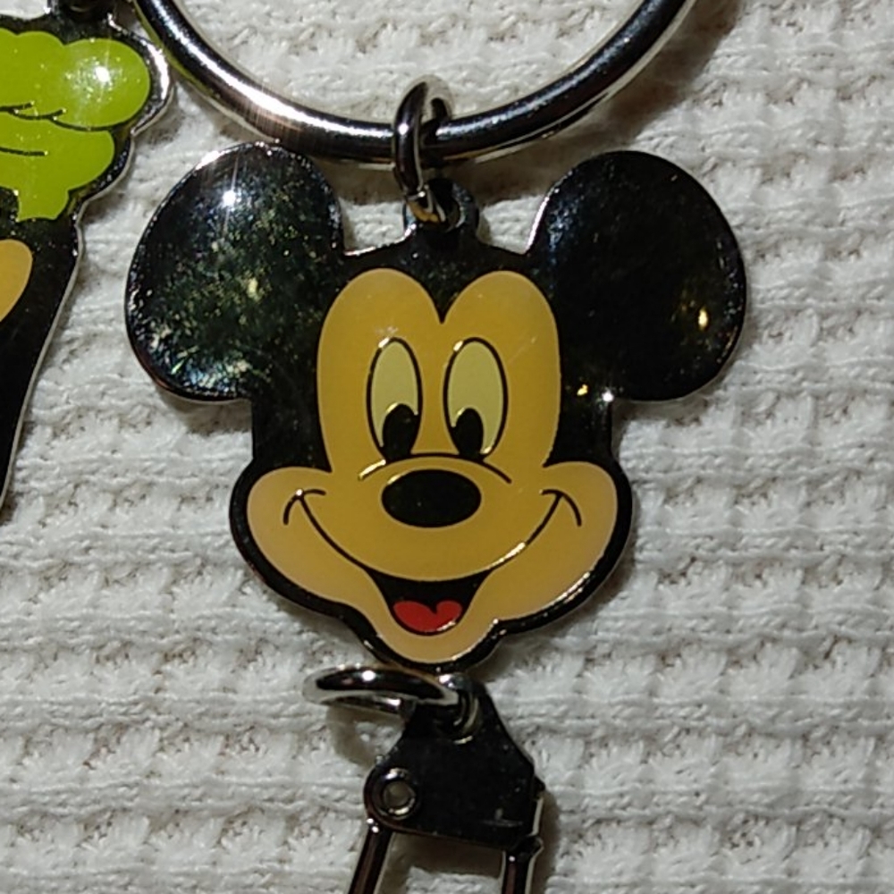 Disney Keychain - Picture 4 of 7